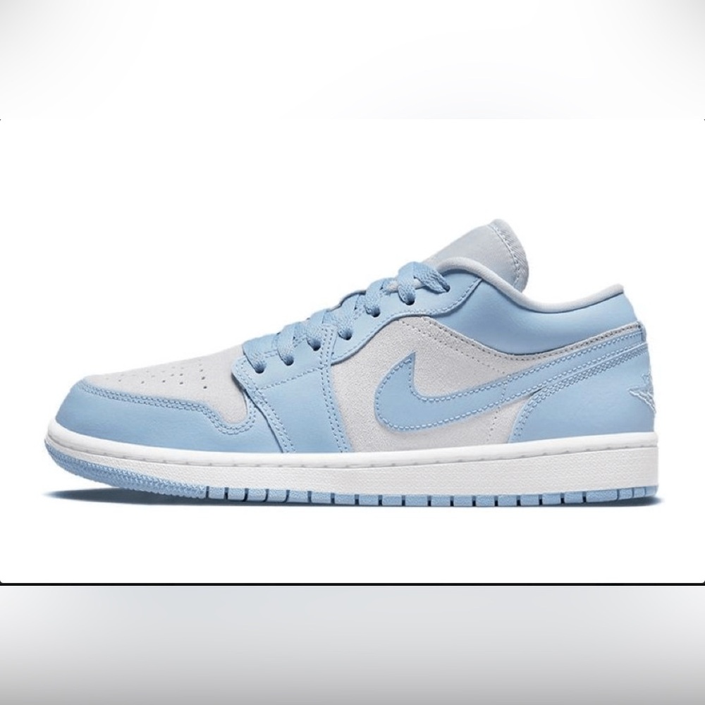 Nike Air Jordan 1 “University Blue”